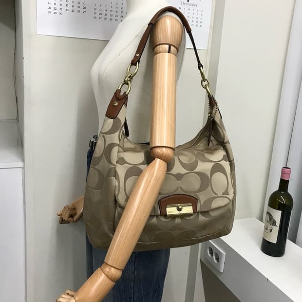 코치 버클 호보백 가방