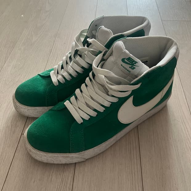 나이키 블레이저 미드 255
