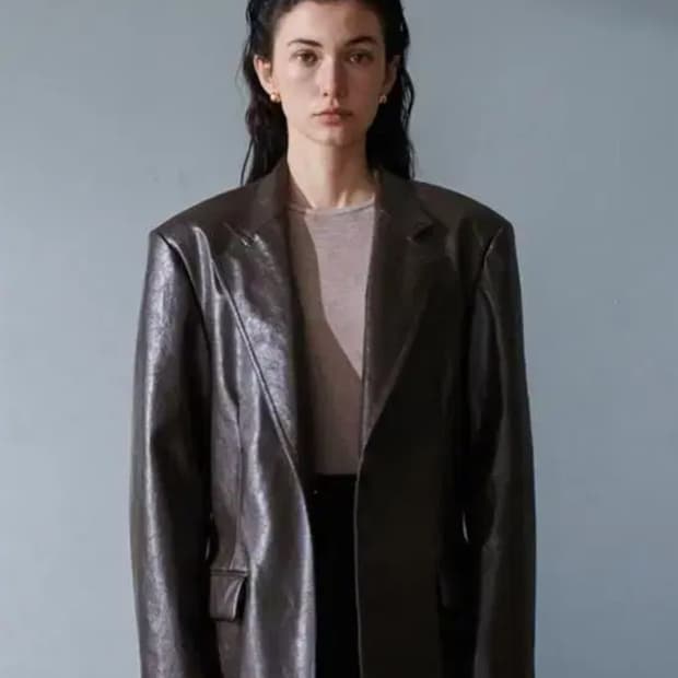 ordes 오데스 Faux leather jacket - brown