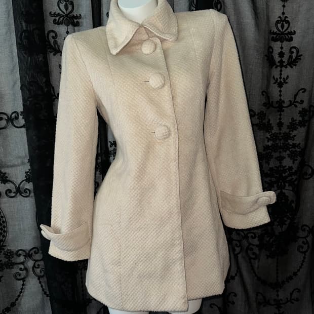 crazy angel ribbon ivory coat