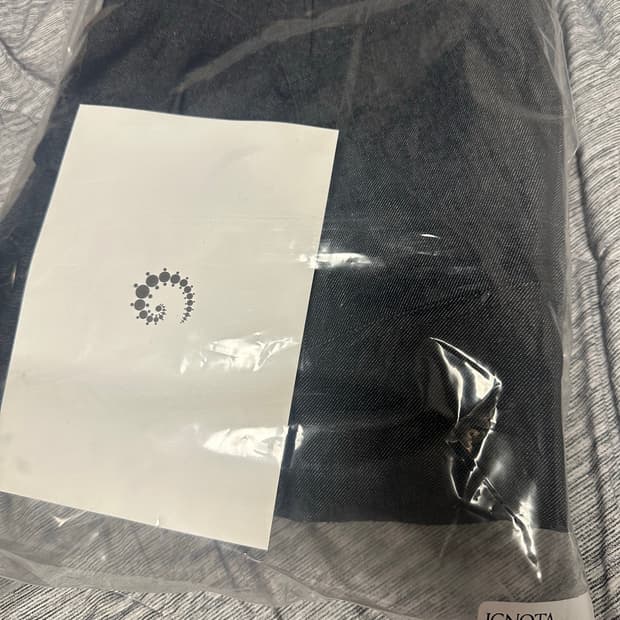 이그노타 코어 14 쉘 카고 팬츠 인디고