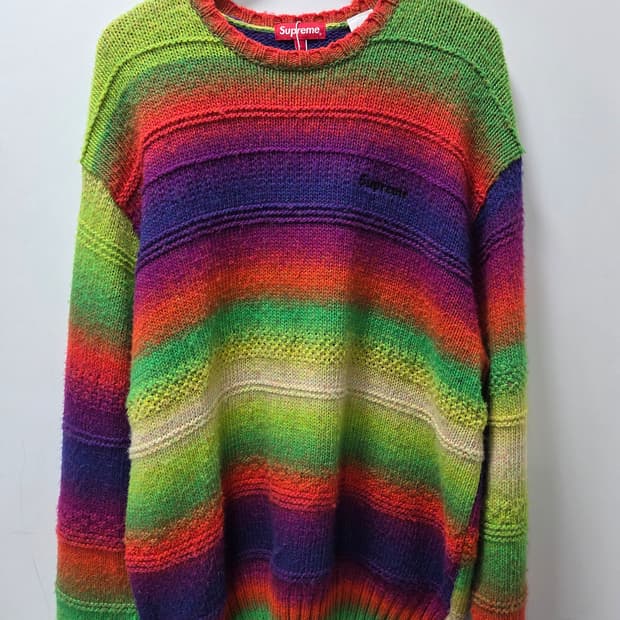 22FW 시즌 슈프림 그라디언트 스트라이프 스웨터 L