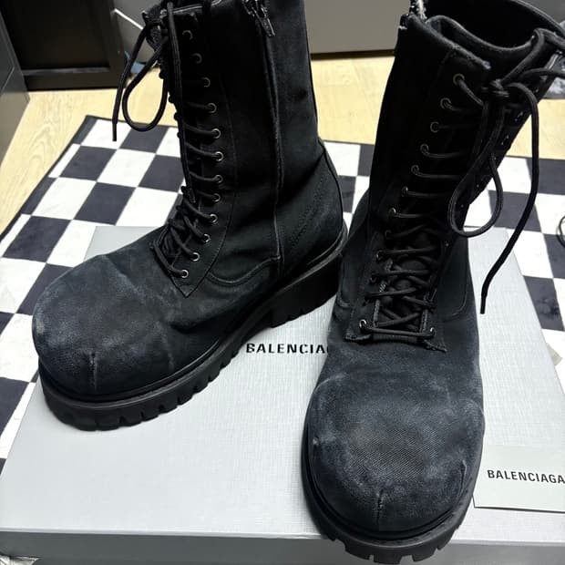 발렌시아가 스톰퍼 44 