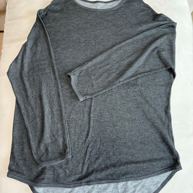 에이타 그레이 롱슬리브