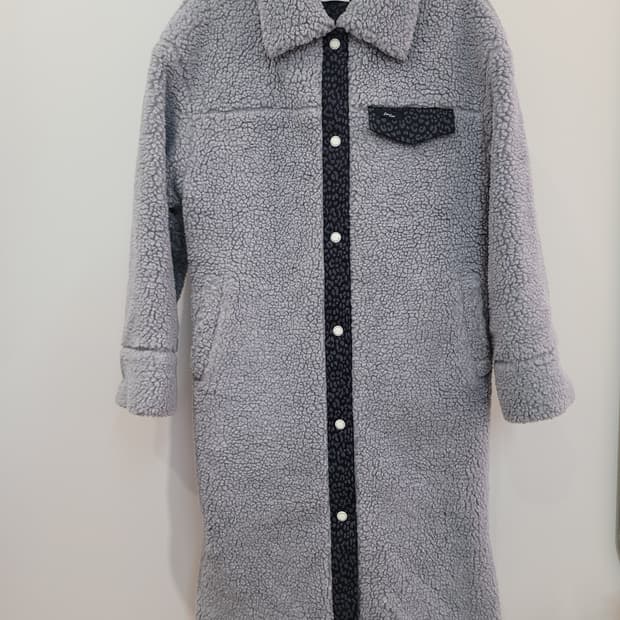 로브로브서울 LovLov 그레이 롱테디 퍼점퍼 뽀글이 롱코트 55~66반