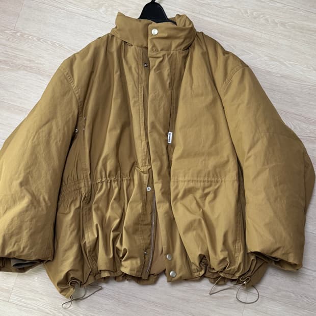 헤드메이너 커스텀멜로우 베이지 푸퍼 점퍼