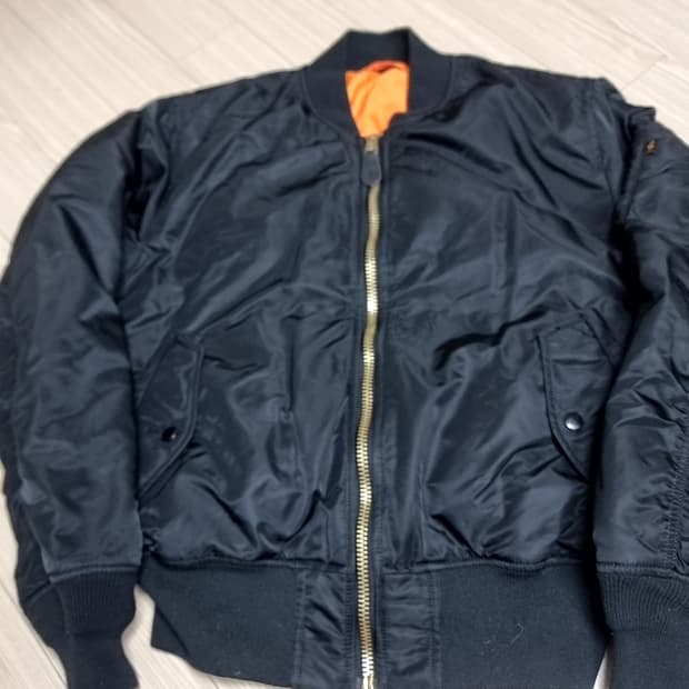 알파인더스트리 블랙 MA-1 항공 점퍼(100-105)