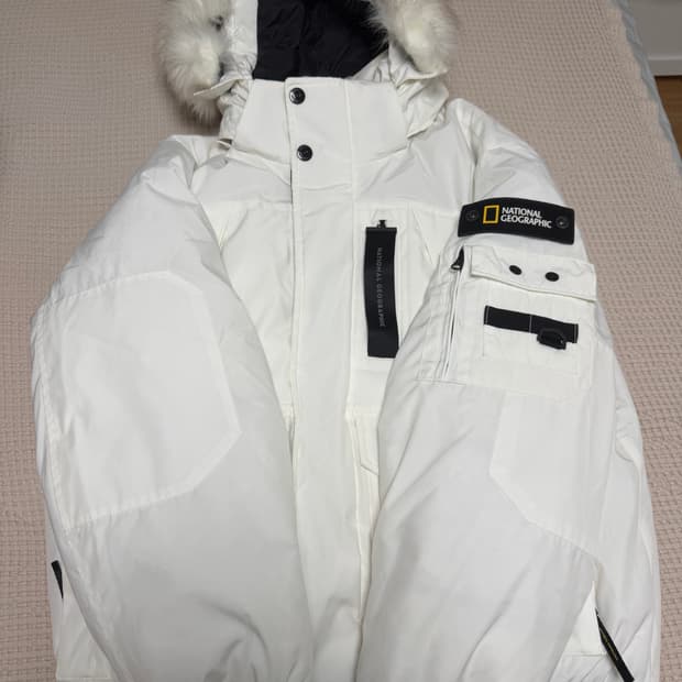 내셔널지오그래픽 화이트 패딩