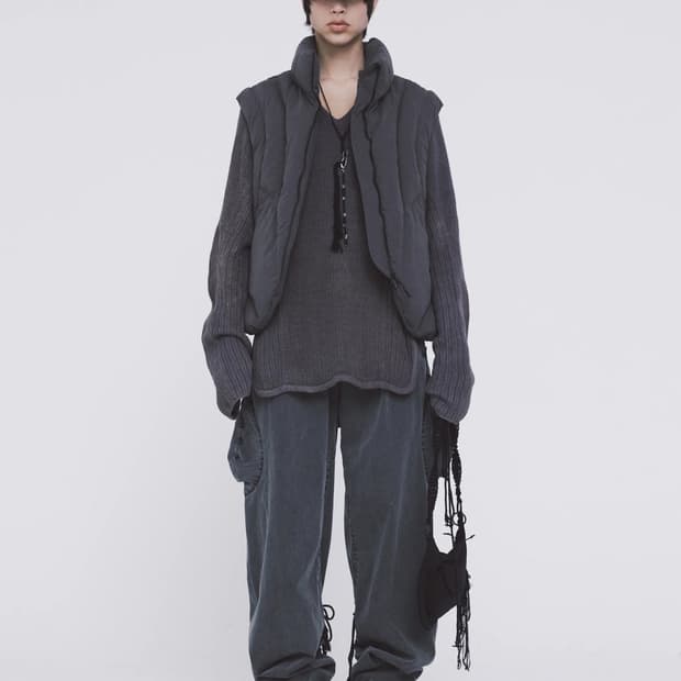 HYEINSEO 혜인서 리버시블 패딩베스트 2사이즈