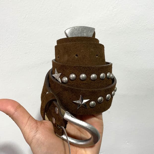 Star studded brown suede belt 