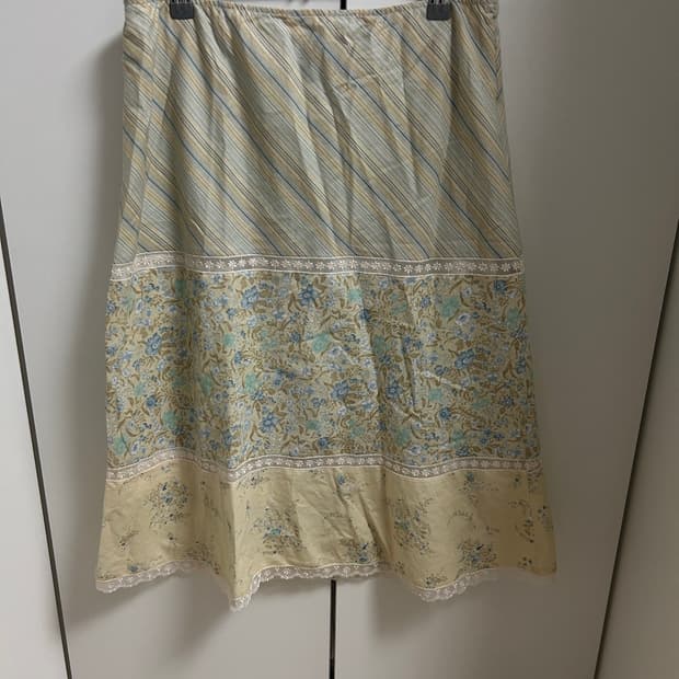 Zarahome 자라홈 앤틱 스커트