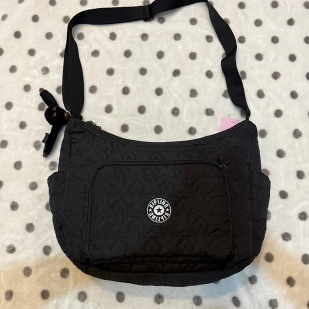 키플링 블랙 별 크로스백