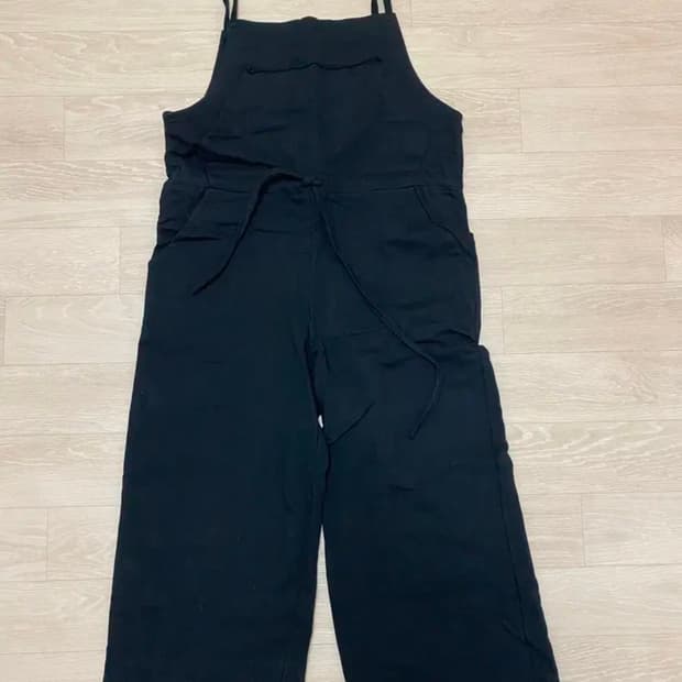 검정 멜빵 점프수트