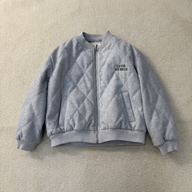 M 플라스틱아일랜드 퀼팅 자켓 0225T1