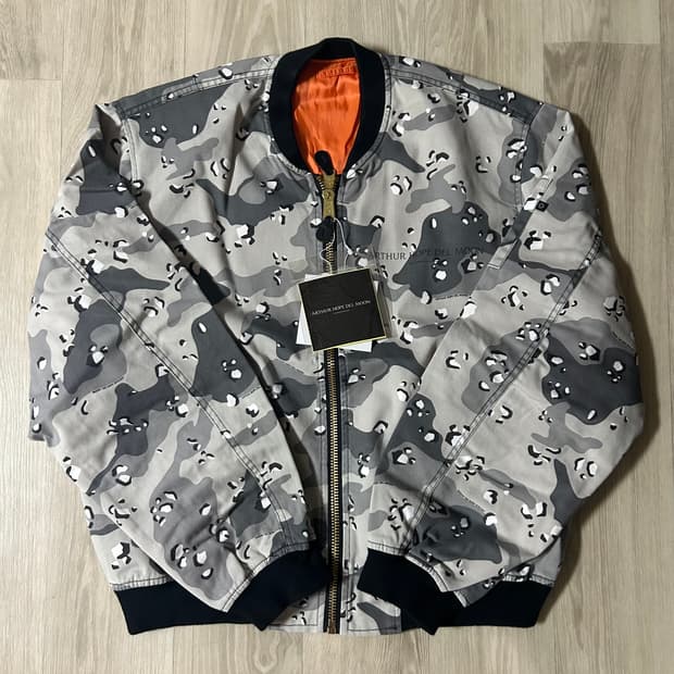 아서 홉 델문 포스텍스 M.C.D 봄버 XL