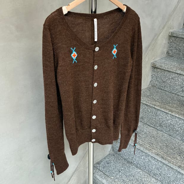 스나오 쿠와하라 가디건