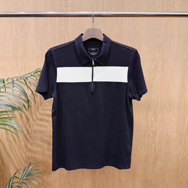 도나카란 하프 집업 PK 반팔 지퍼 디테일 화이트 가로 배색