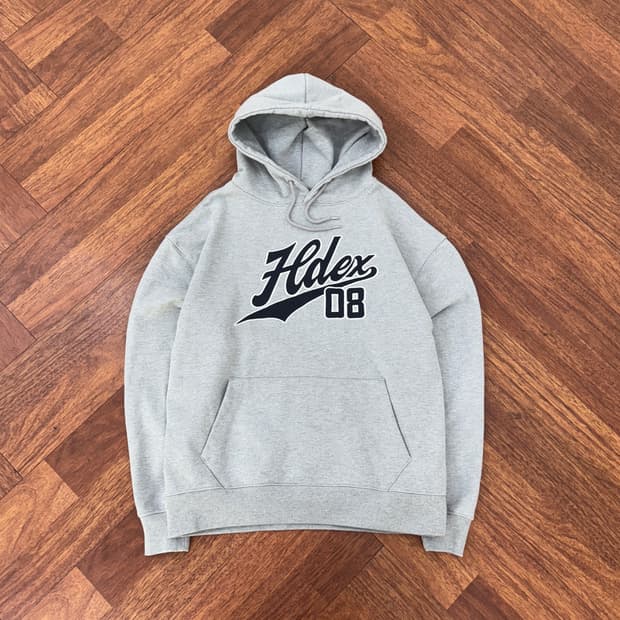 L HDEX 아플리케 후드 티셔츠 