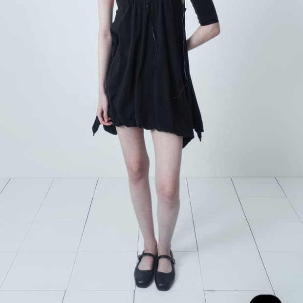 BALLOON SLEEVELESS DRESS