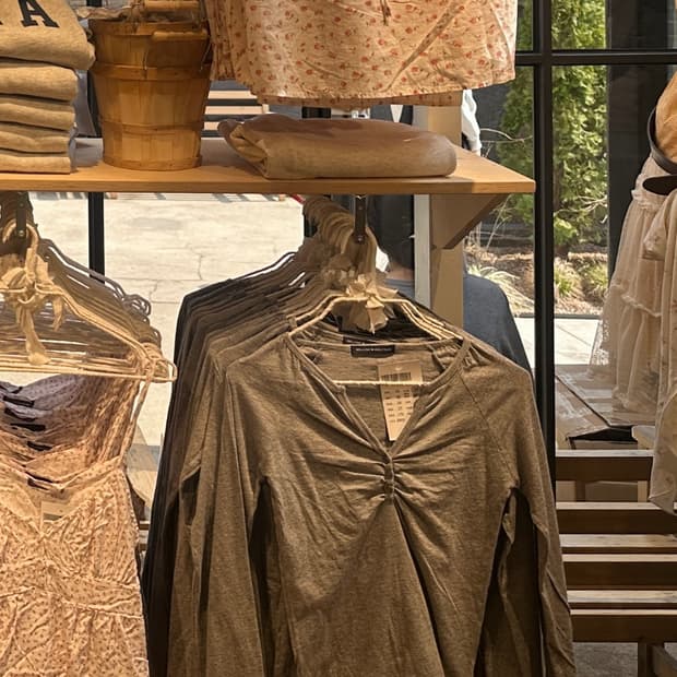 브랜디멜빌3button shirring long sleeve  white