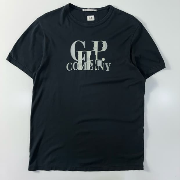 C.P company 씨피하우스 프린팅 로고 블랙 반팔티
