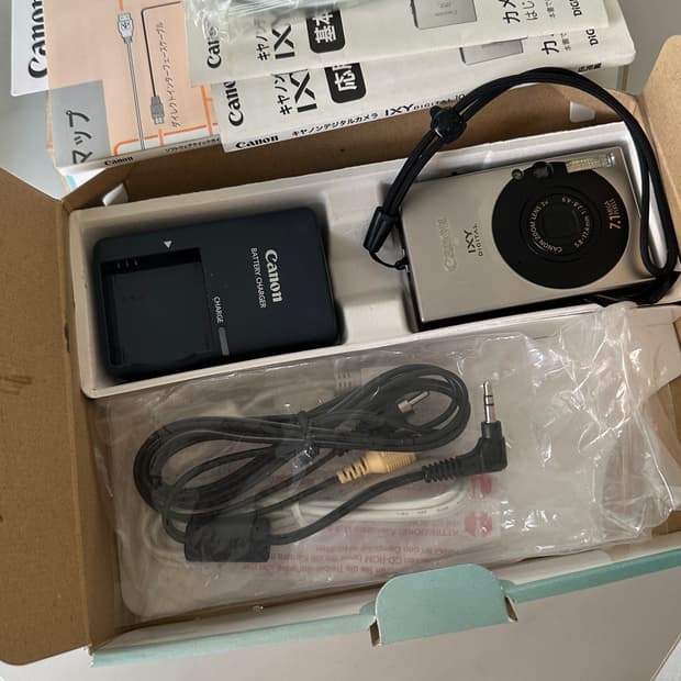 Canon IXY 10 (IXUS 70) 캐논 익시 익서스 실버 블랙