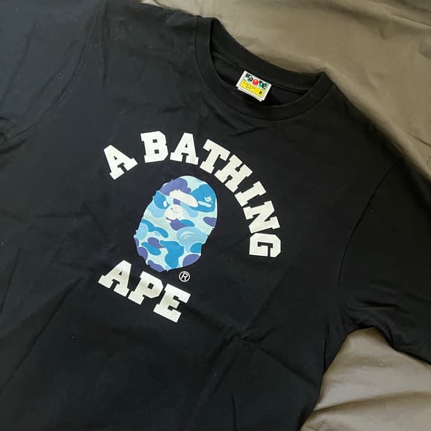 (M) 베이프 블루 카모 컬리지 반팔티 블랙