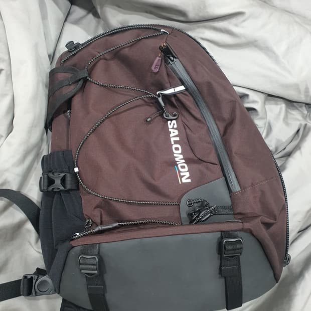 살로몬 런닝 슬링백 시트렉백