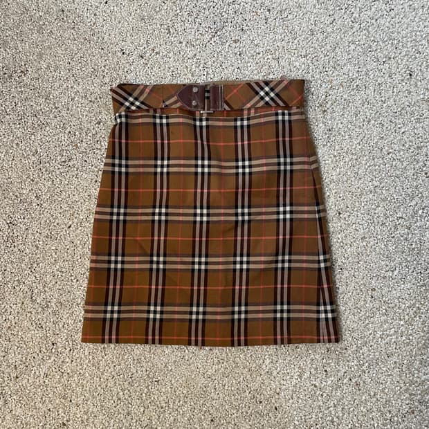 버버리 블루라벨 스커트 ⭐️1248