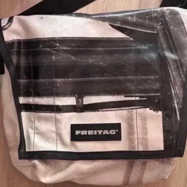 프라이탁 덱스터 