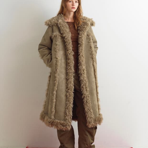 아옵트 (AOpt) 리버시블 무스탕