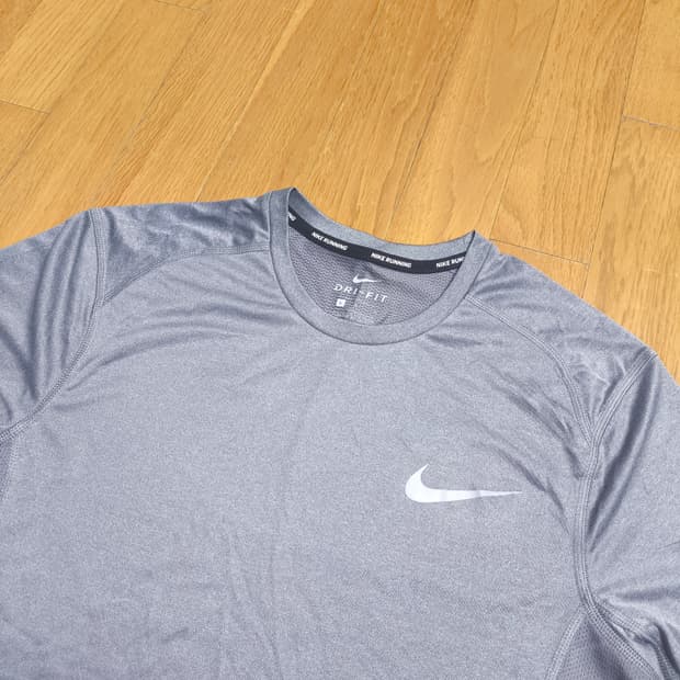 [L] 나이키 러닝 드라이핏 롱슬리브