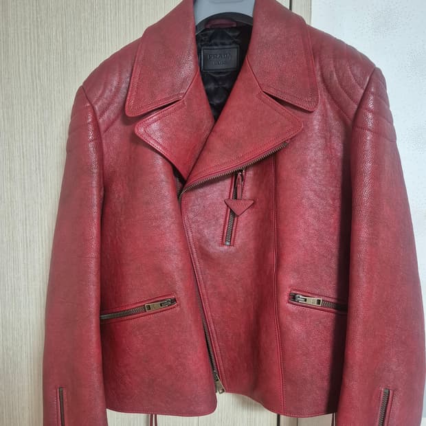 프라다 22ss 라이더자켓 48사이즈