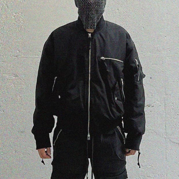 그레일즈 멀티지퍼 붐버