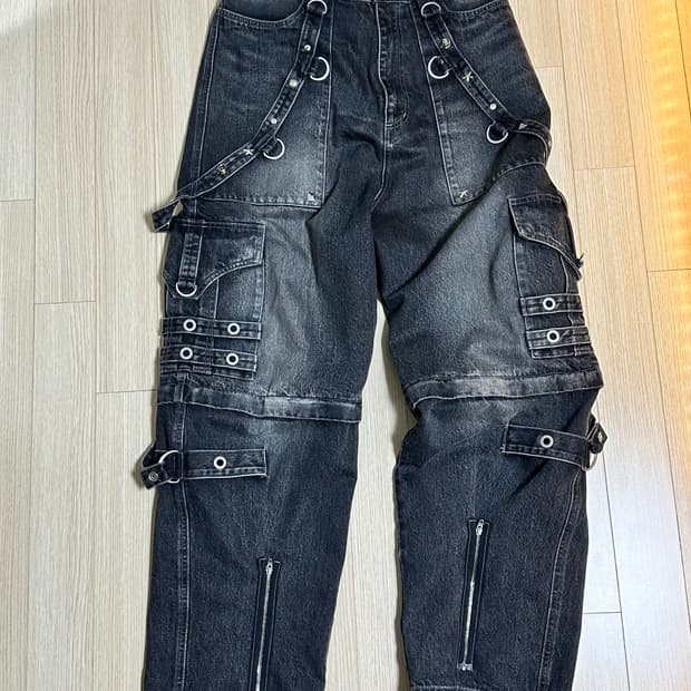 발렌시아가 레이버데님 팬츠 31