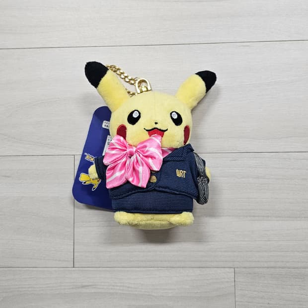 새상품) 나리타공항 한정 승무원 피카추