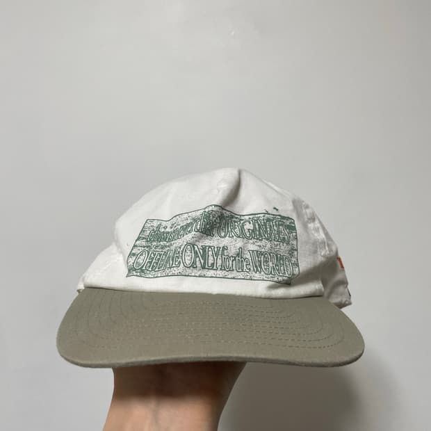 디스이즈네버댓 모자