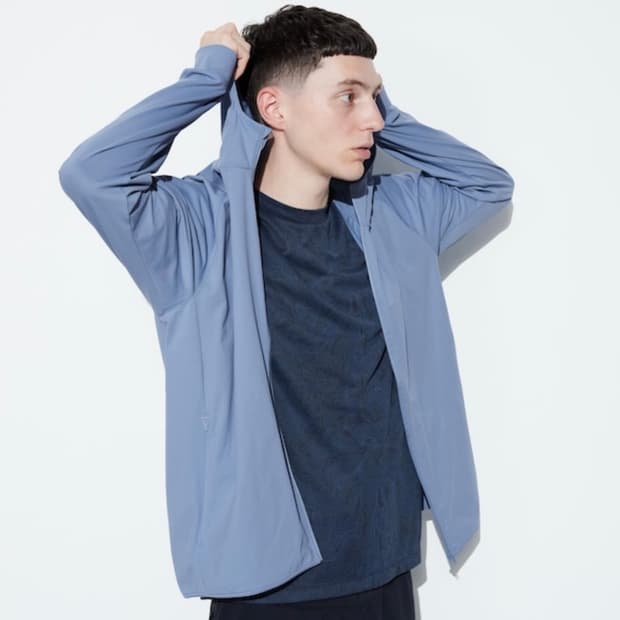 유니클로 DRY EX UV 프로텍션 풀집파카