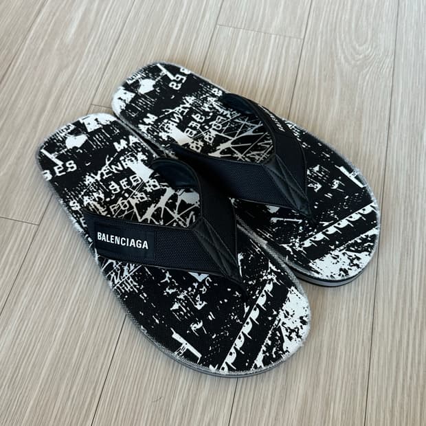 발렌시아가 쪼리 판매