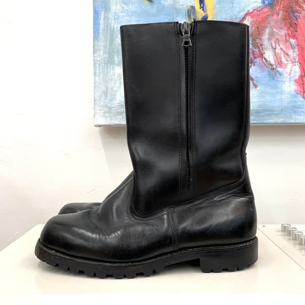 Uk vintage/ made in UK BOOTS/ 7.5