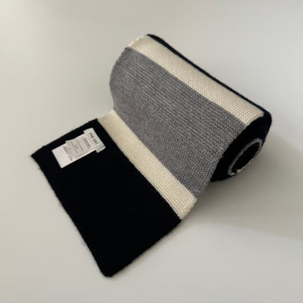 톰그레이 thom grey 배색 머플러