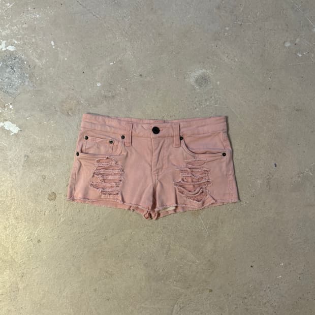 핑크 데미지 반바지