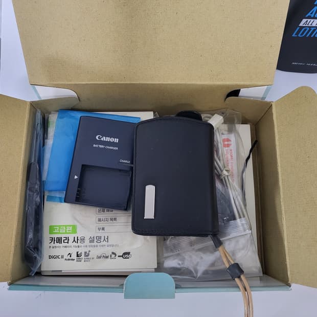 디카 캐논 익서스 800 카메라 판매합니다(박스 구성)
