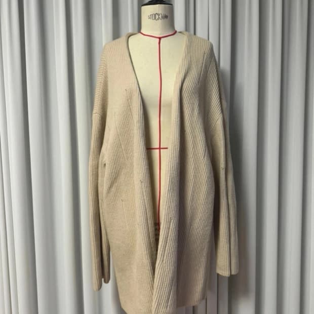 국내디자이너 브랜드 쟈니해잇재즈 베이지 디스트로이드 오버사이즈 가디건