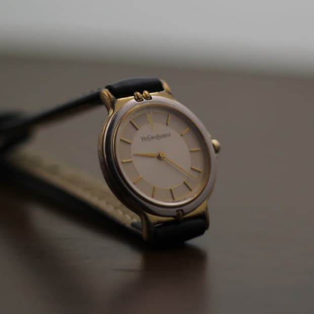 [YSL] 입생로랑 빈티지 손목 시계
