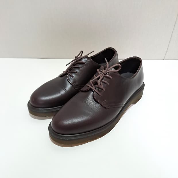 (택포) 닥터마틴 4홀 1561 브라운 UK7 B734