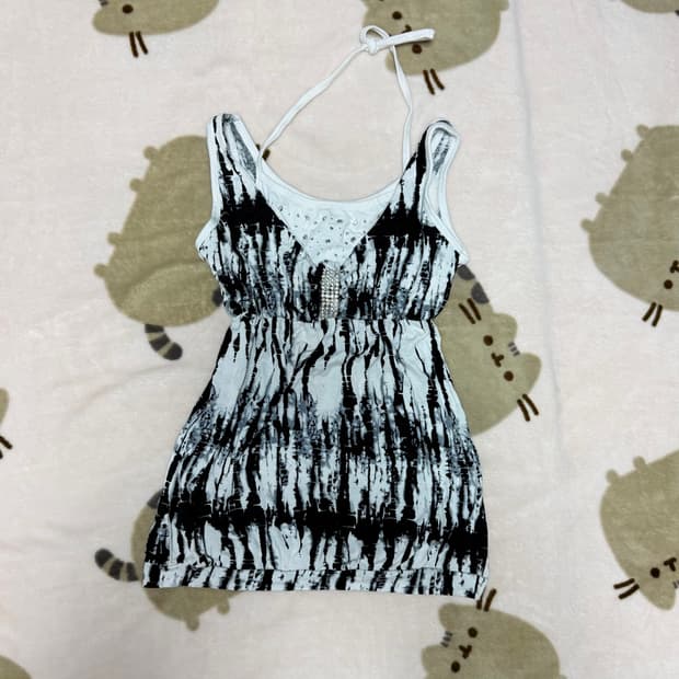 라인스톤 홀터넥 슬리브리스