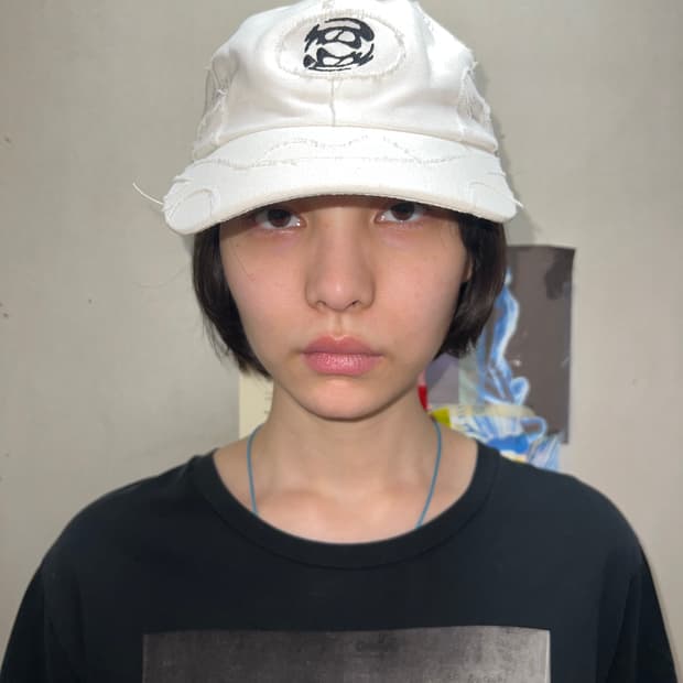 Rombaut Logo Scene Cap