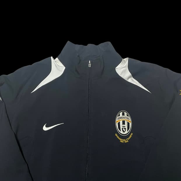 유벤투스 100주년 바람막이