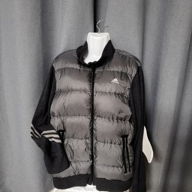 아디다스 니트조끼패딩